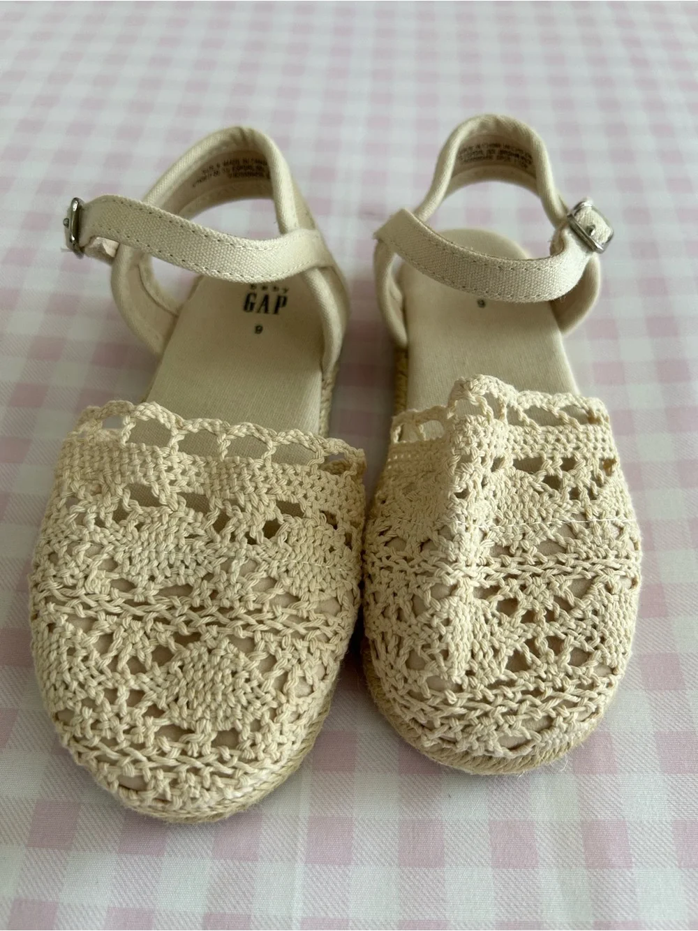 Old Navy Cream Crochet Girls' Sandals with Ankle Strap